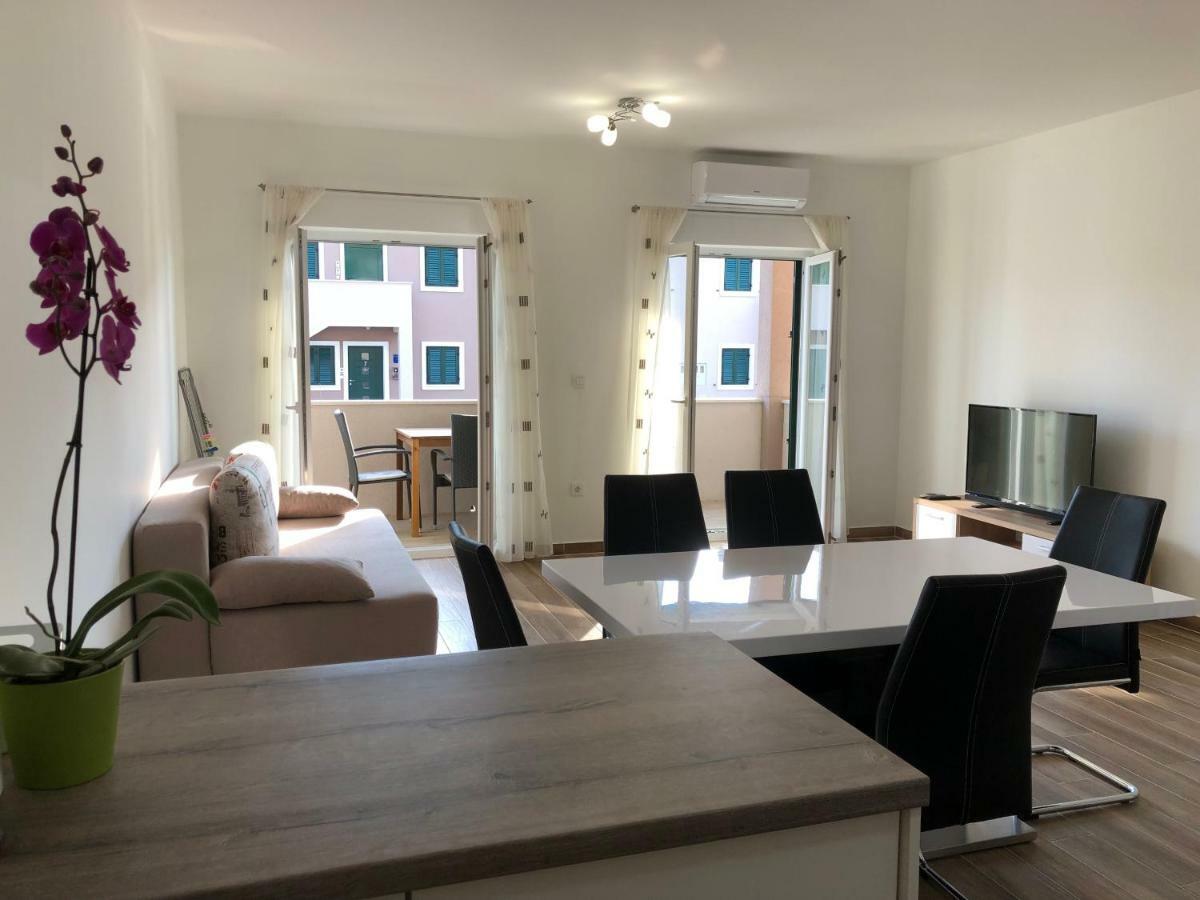 Apartments Dona Cres Esterno foto